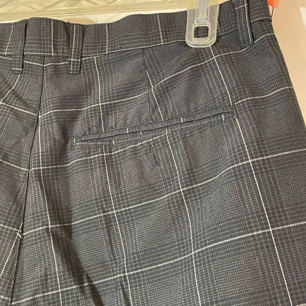 Burnside Men’s size 34 Shorts Black pinstriped cotton blend dress‎ shorts golf